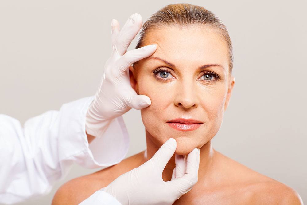What Should Happen at a Consultation with a Plastic Surgeon?
